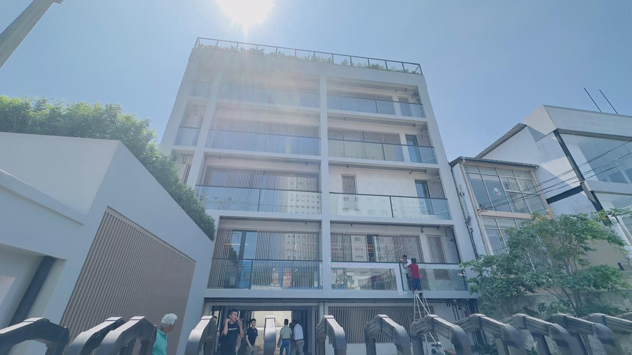 Commercial Building — Battaramulla