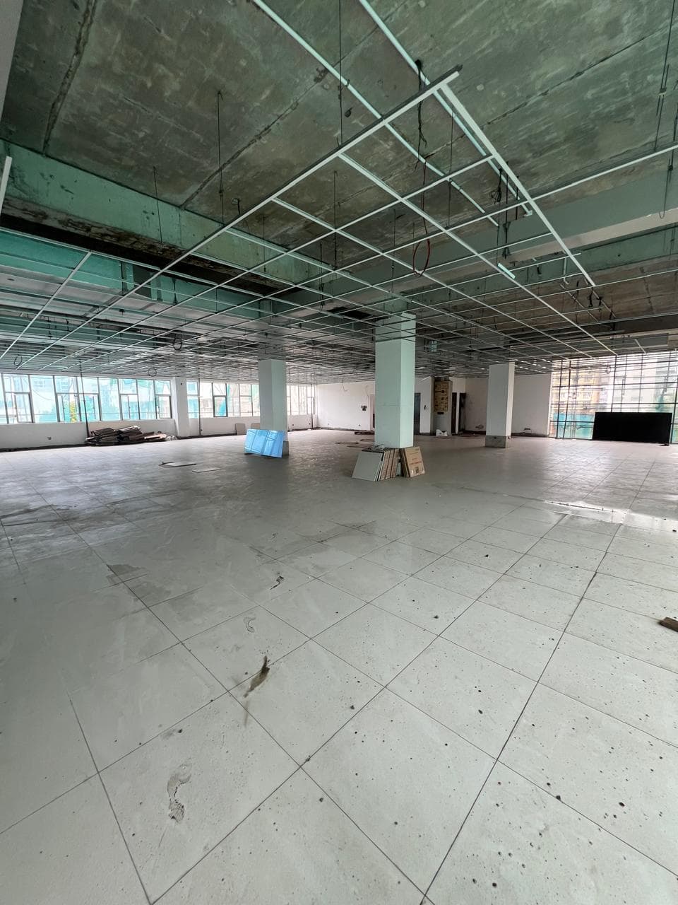 Brand New Commercial Landmark — R A De Mel Mawatha - image 4