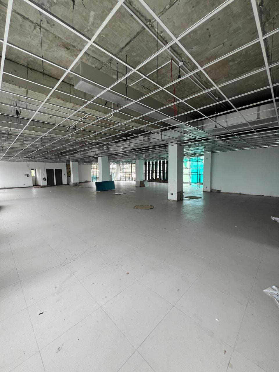 Brand New Commercial Landmark — R A De Mel Mawatha - image 5