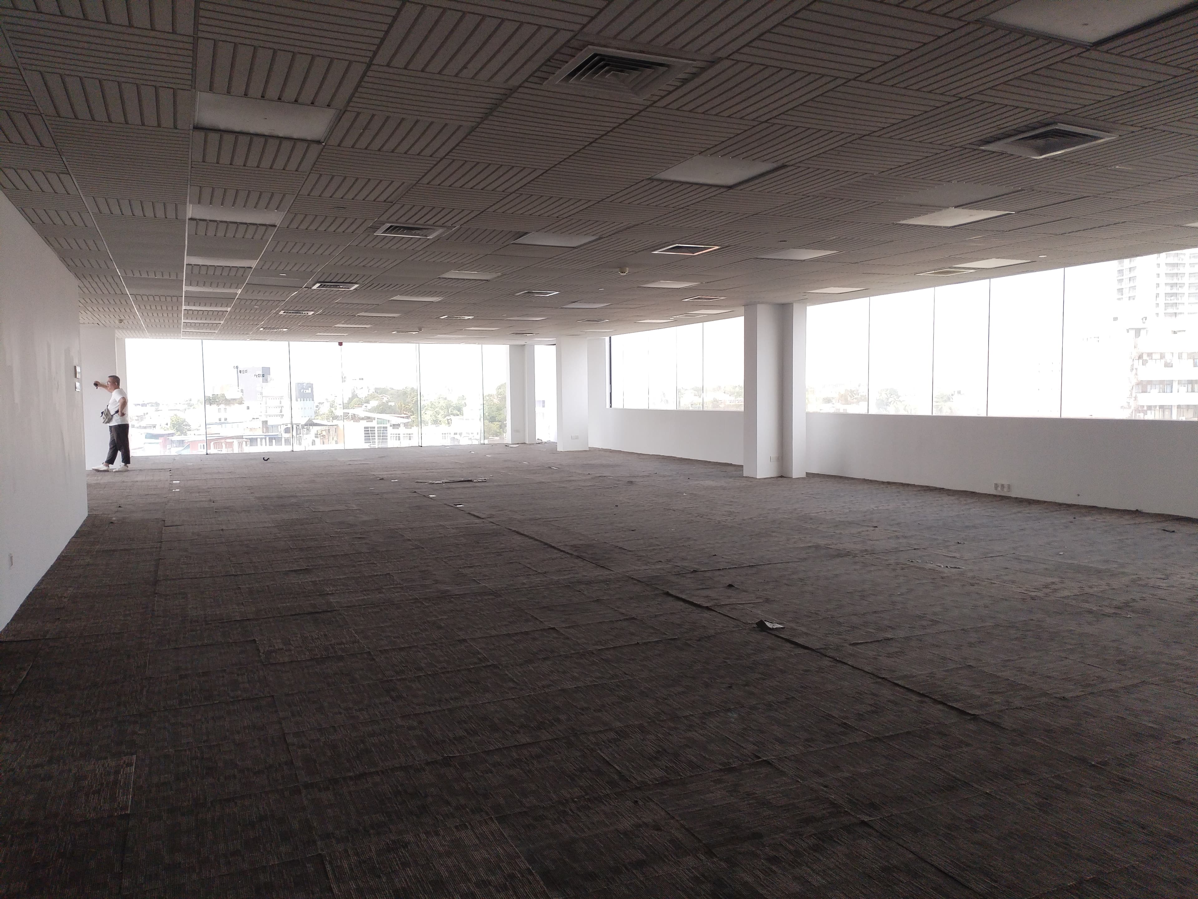 Sino Lanka Tower — Sri Jayewardenepura Kotte - image 4