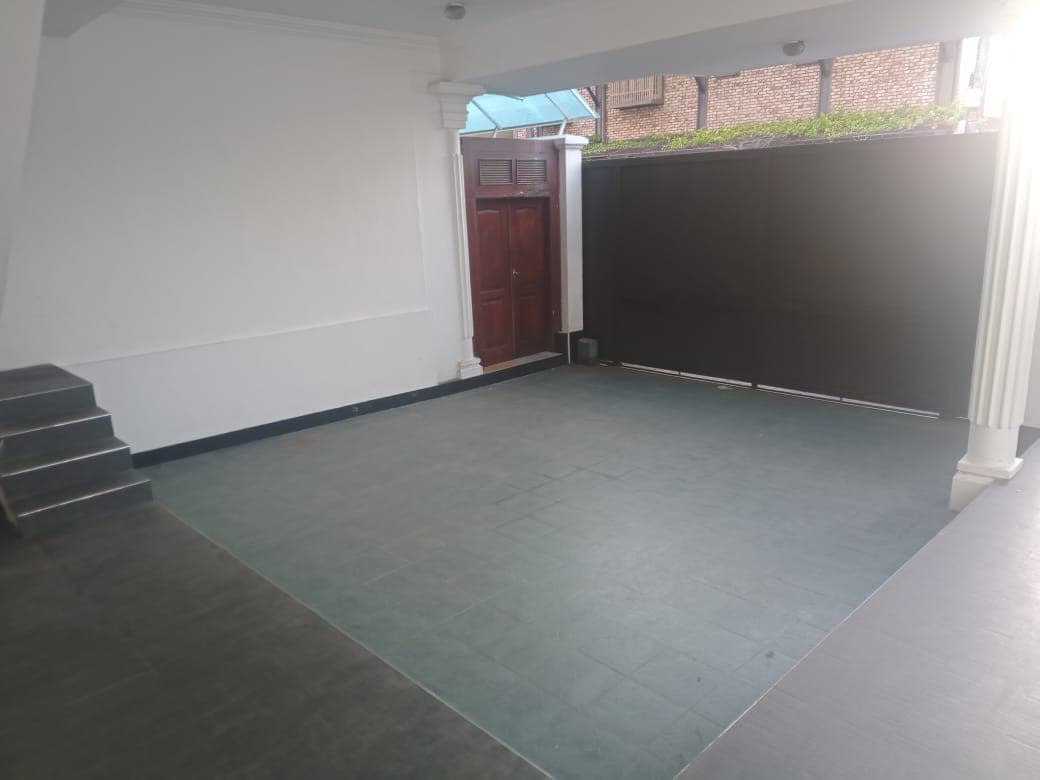 Villa at Gothami Road, Colombo 08 - image 4